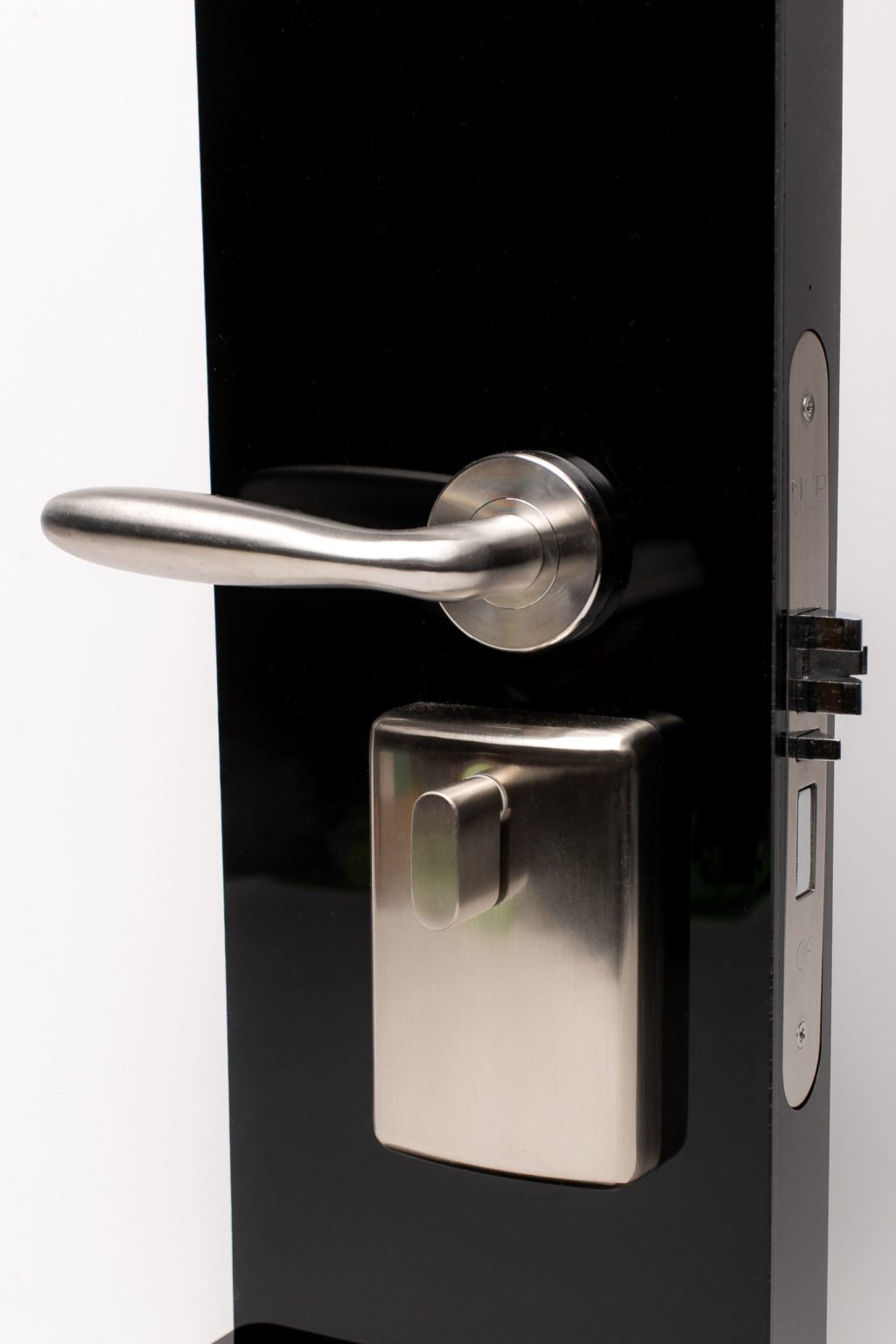 Gallery Detail: Apartment Locksets